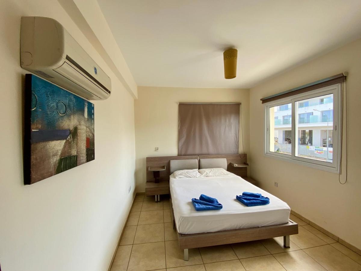 Sunny Cyprus Villa Паралимни Екстериор снимка
